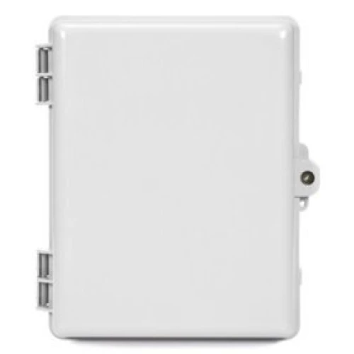 Prostokątna, biała obudowa z tworzywa sztucznego z zawiasami po lewej stronie i zamkiem po prawej. Obudowa jest zamknięta i ma gładką powierzchnię.