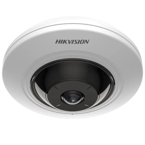 Zdjęcie przedstawia kamerę typu fisheye marki Hikvision, model DS-2CD2955, o nowoczesnym, okrągłym designie. Kamera ma biały korpus z czarnym obiektywem umieszczonym centralnie.