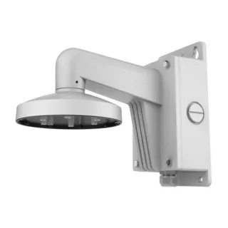Uchwyt kamery Hikvision DS-1473ZJ-155B w kolorze białym, przeznaczony do montażu na ścianie. Konstrukcja jest solidna, z wyraźnie widocznymi elementami montażowymi i otworami na śruby.