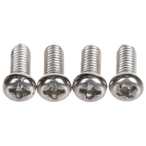 Cztery srebrne śruby z łbem krzyżakowym ułożone w rzędzie na białym tle. Śruby mają gładką powierzchnię i są identyczne pod względem rozmiaru i kształtu.